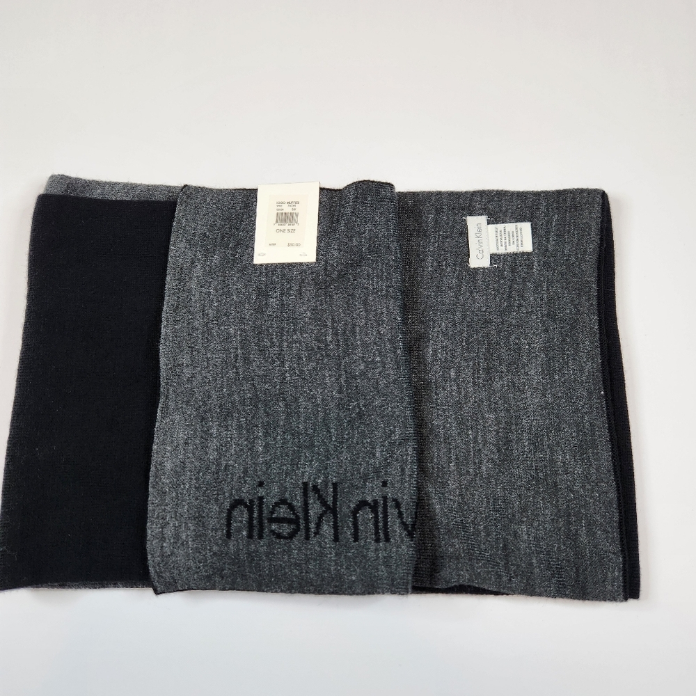 Mens Calvin Klein Reversible Grey Black Knit Scarf Muffler NWT - Picture 2 of 4